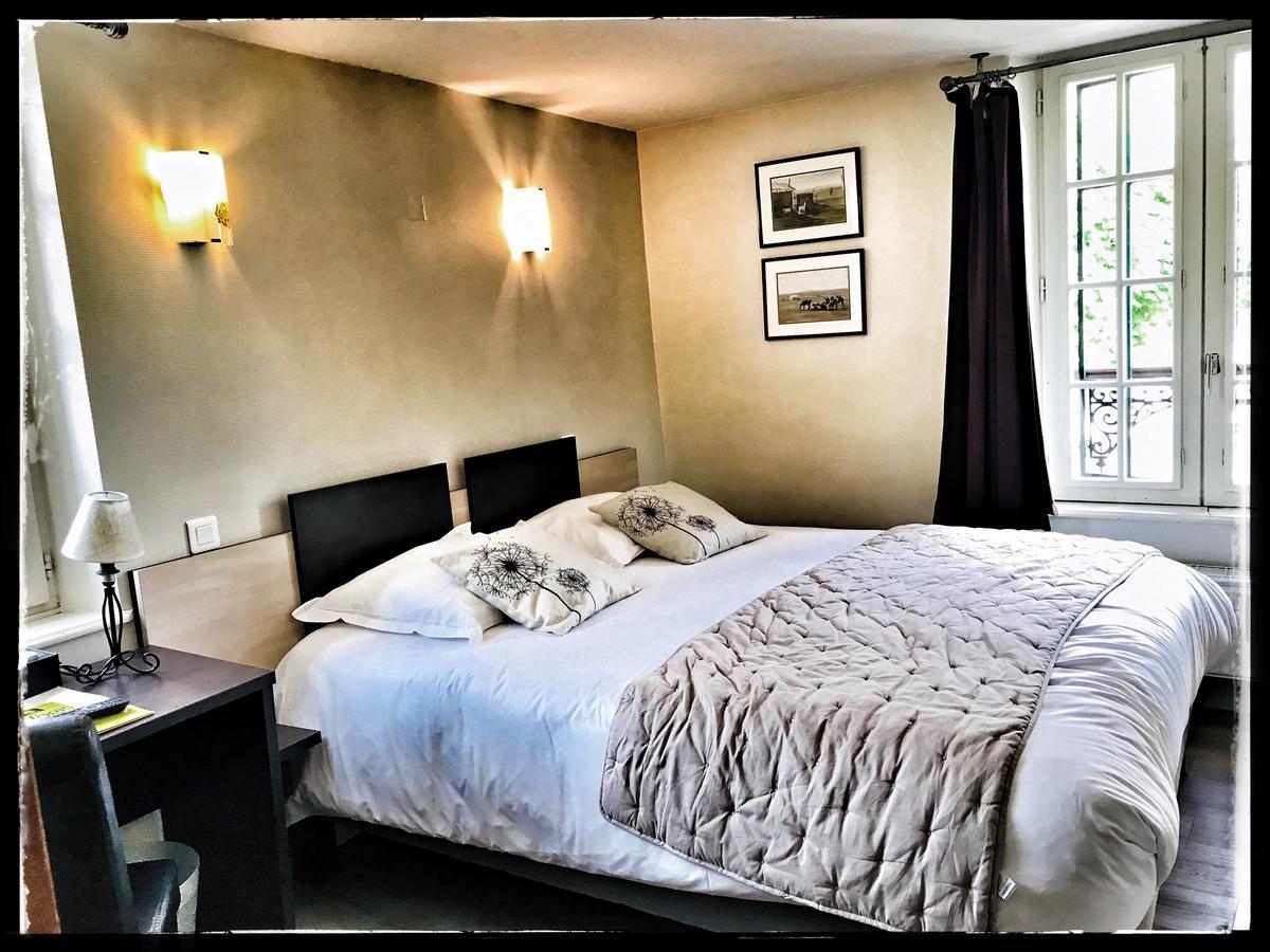 Logis Hotel La Foret Senonches Exterior photo